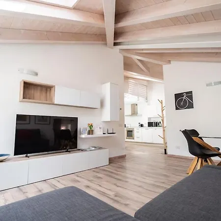 Penthouse Near Piazza Duomo Goldensuitesitaly914 Apartment *